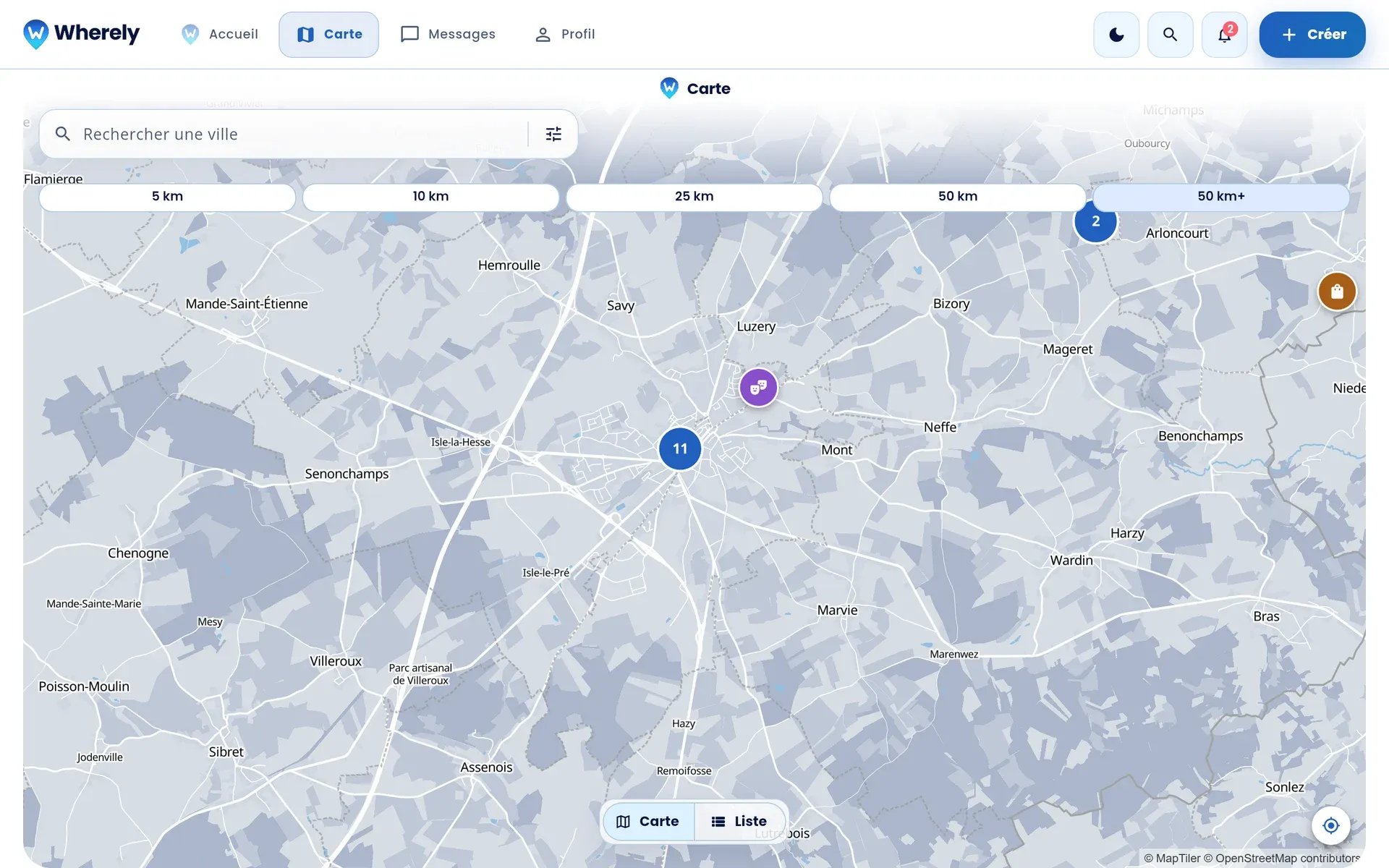 La carte de Wherely sur ordinateur : les événements autour de Bastogne, la recherche de ville et les filtres de distance.